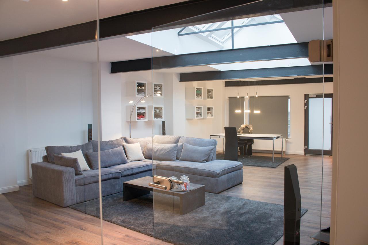 White Lofty Und White Studio Düsseldorf Dış mekan fotoğraf